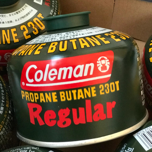 Coleman(コールマン)のコールマンガス缶  ２３０Ｔ  8缶 スポーツ/アウトドアのアウトドア(ライト/ランタン)の商品写真