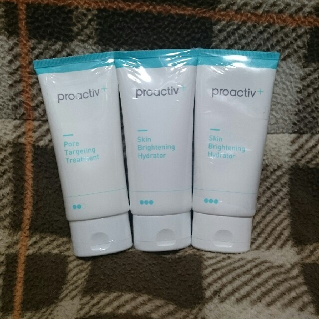 proactiv(プロアクティブ)の★専用★ コスメ/美容のスキンケア/基礎化粧品(美容液)の商品写真