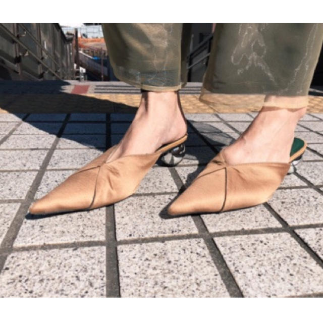 Ameri VINTAGE(アメリヴィンテージ)のAmeri☆2WAY POINTED TOE MULE☆ レディースの靴/シューズ(ミュール)の商品写真