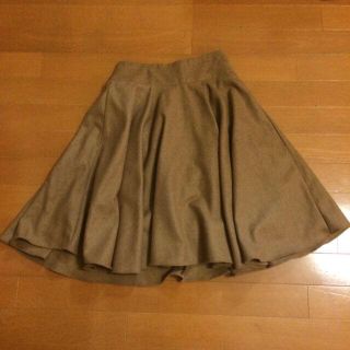 ウールスカート(ひざ丈スカート)