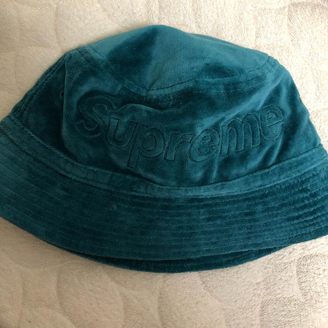 Supreme(シュプリーム)のM Supreme Lacoste Crusher メンズの帽子(ハット)の商品写真