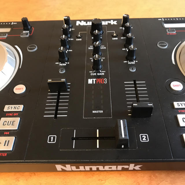 【最終値下げ】Numark Mixtrack pro3 DJコントローラ 楽器のDJ機器(DJコントローラー)の商品写真