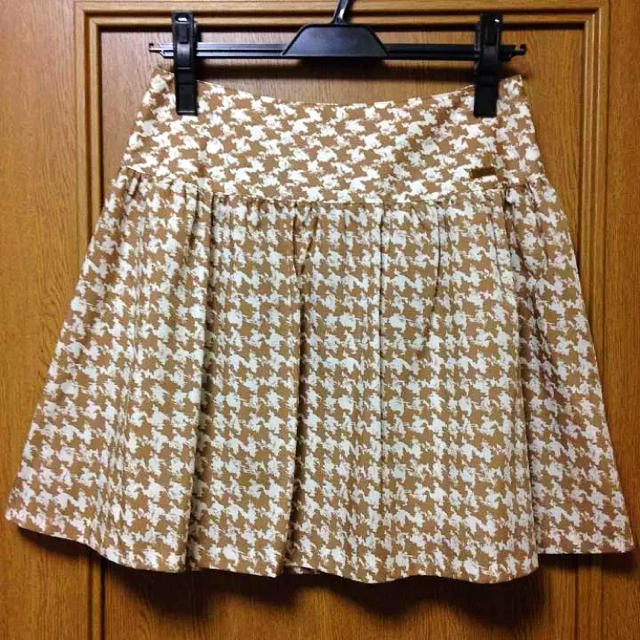 【値下げしました】バーバリーブルーレーベル スカート(茶/白)ミニスカート