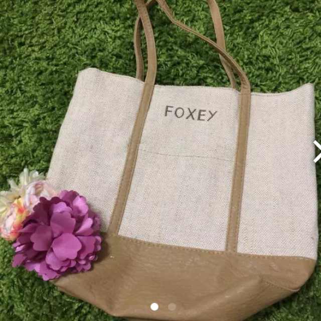 FOXEY(フォクシー)のsilk様専用 お値引き済み 3点 レディースのアクセサリー(ブローチ/コサージュ)の商品写真