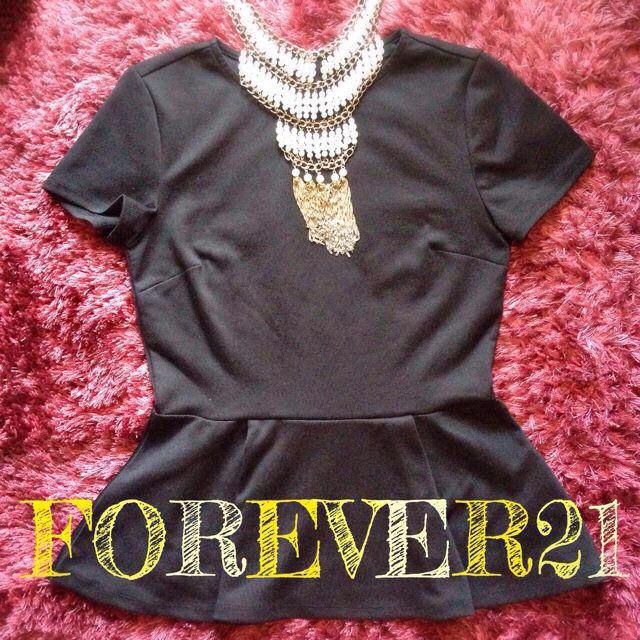 FOREVER 21(フォーエバートゥエンティーワン)のFOREVER21♡ペプラムトップス レディースのトップス(カットソー(半袖/袖なし))の商品写真