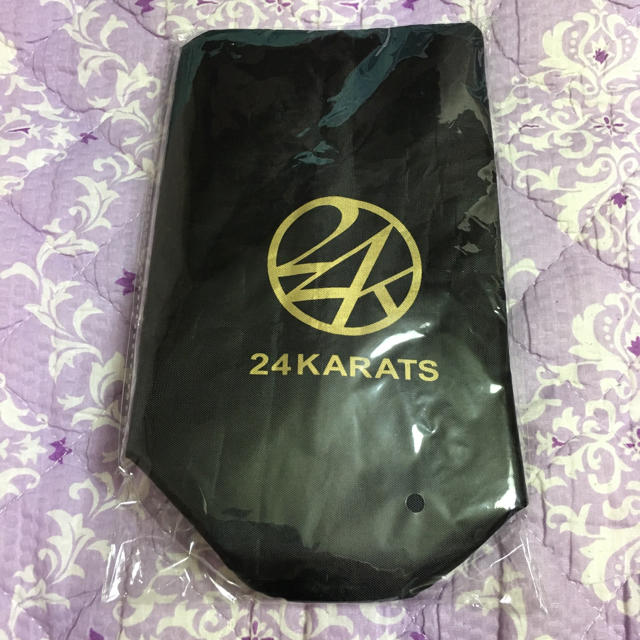 24karats(トゥエンティーフォーカラッツ)のみお様専用 24karats ペットボトルホルダー エンタメ/ホビーのタレントグッズ(ミュージシャン)の商品写真