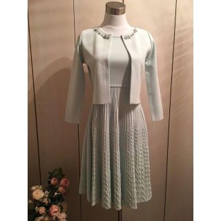 アナイ(ANAYI)の【miiさま専用】ANAYI☆タグ付新品☆ワンピース＆ビジュー付カーディガン(ひざ丈ワンピース)