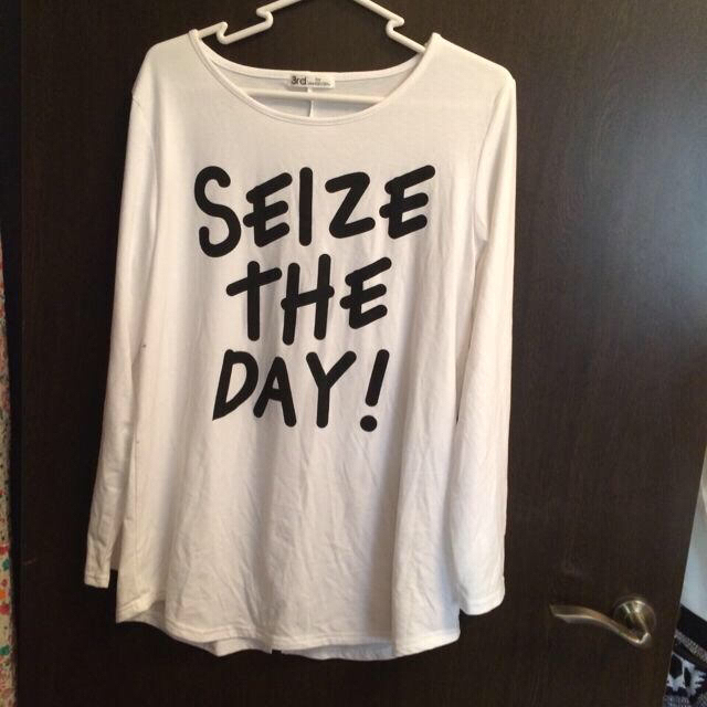 VANQUISH(ヴァンキッシュ)の値下げ!VANQUISH トップス レディースのトップス(Tシャツ(長袖/七分))の商品写真