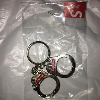 シュプリーム(Supreme)のSUPREME 17AW Handcuffs Keychain (その他)