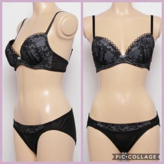 アモスタイル(AMO'S STYLE)の新品未使用♡アモスタイル ブラジャー&ショーツ(ブラ&ショーツセット)