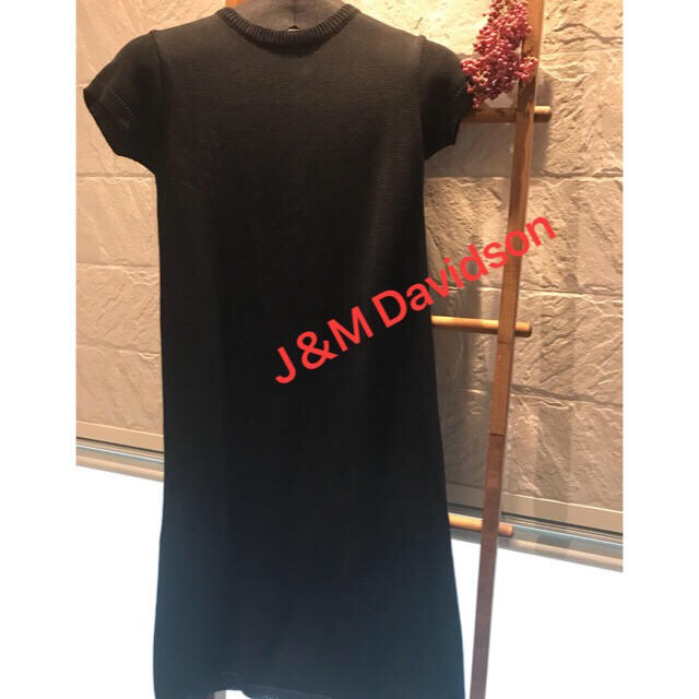 J&M DAVIDSON(ジェイアンドエムデヴィッドソン)のJ&M DAVIDSON ワンピース レディースのワンピース(ひざ丈ワンピース)の商品写真