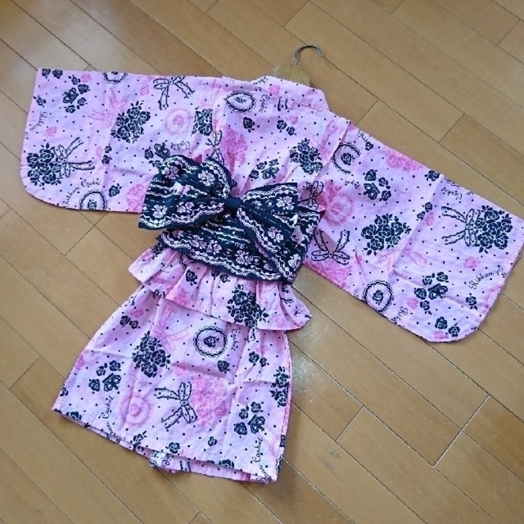 Combi mini(コンビミニ)の♥️Combi mini♥️可愛いピンク色浴衣セット。サイズ110㎝。 キッズ/ベビー/マタニティのキッズ服女の子用(90cm~)(甚平/浴衣)の商品写真