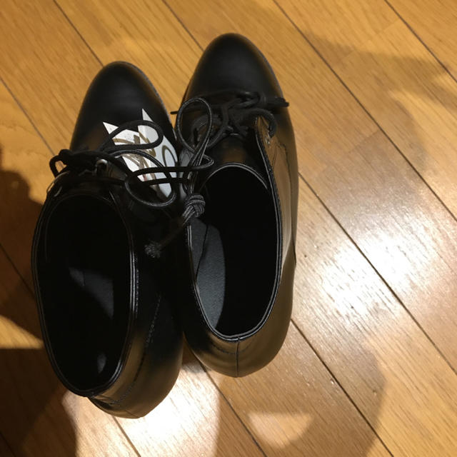 UNIQLO(ユニクロ)のUNIQLO ショートブーツ BLACK 24.5 レディースの靴/シューズ(ブーツ)の商品写真