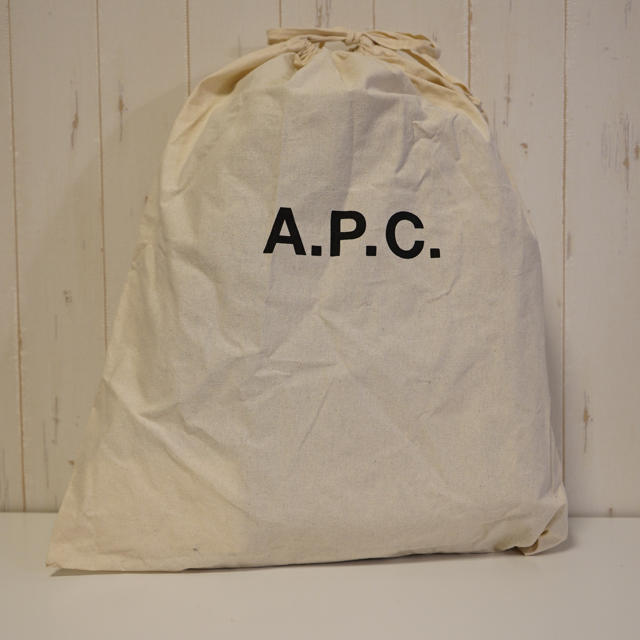 通販大特価 A.P.C APC リュックの通販 by RRR｜アーペーセーならラクマ - 新品未使用 好評NEW