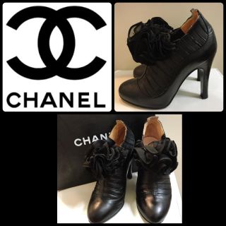 シャネル(CHANEL)のCHANEL♡ブラックレザー  フラワー ブーティ♡(ブーティ)