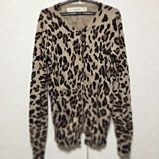 ザラ(ZARA)のZara 上品ヒョウ柄カーディガン(カーディガン)