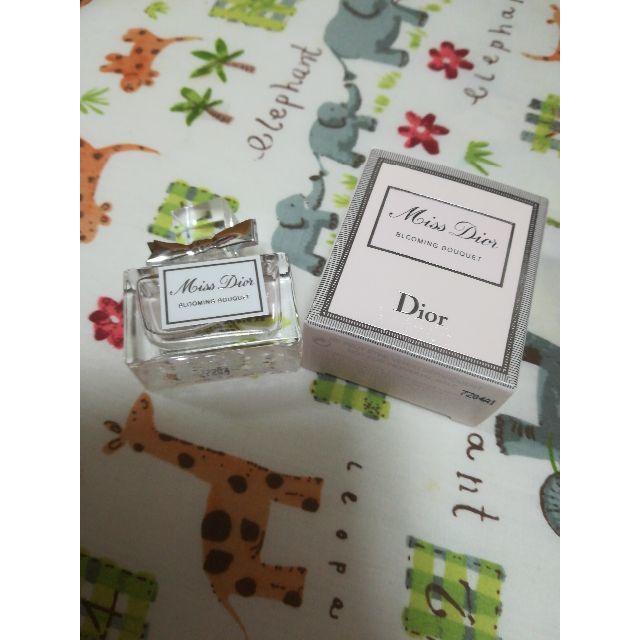 Christian Dior(クリスチャンディオール)の新品⭐ミスディオールブルーミングブーケ5ml  コスメ/美容の香水(香水(女性用))の商品写真