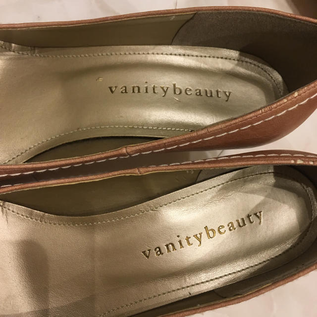 vanitybeauty(バニティービューティー)のスモーキーピンクパンプス レディースの靴/シューズ(ハイヒール/パンプス)の商品写真