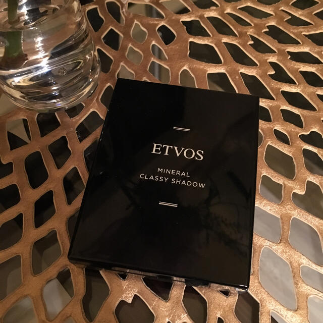 ETVOS(エトヴォス)のエトヴォス☆フラミンゴオレンジ コスメ/美容のベースメイク/化粧品(アイシャドウ)の商品写真