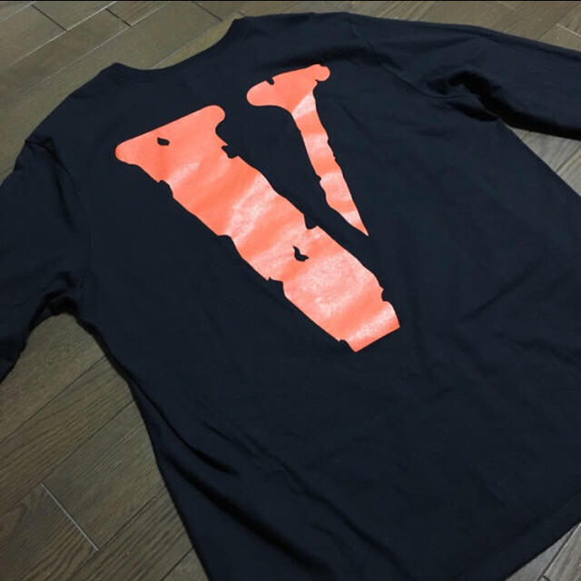 最終値下げ！ VLONE NIKE ロンT メンズのトップス(Tシャツ/カットソー(七分/長袖))の商品写真