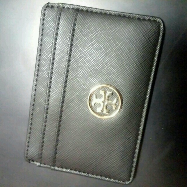 Tory Burch(トリーバーチ)のトリーバーチ❤定期入れ レディースのファッション小物(名刺入れ/定期入れ)の商品写真