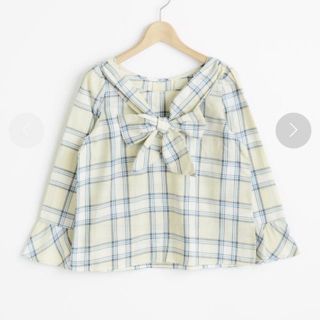 マジェスティックレゴン(MAJESTIC LEGON)のちい様専用٩( ᐛ )و新品タグ付き‼︎☆胸リボンブラウス♡(シャツ/ブラウス(長袖/七分))