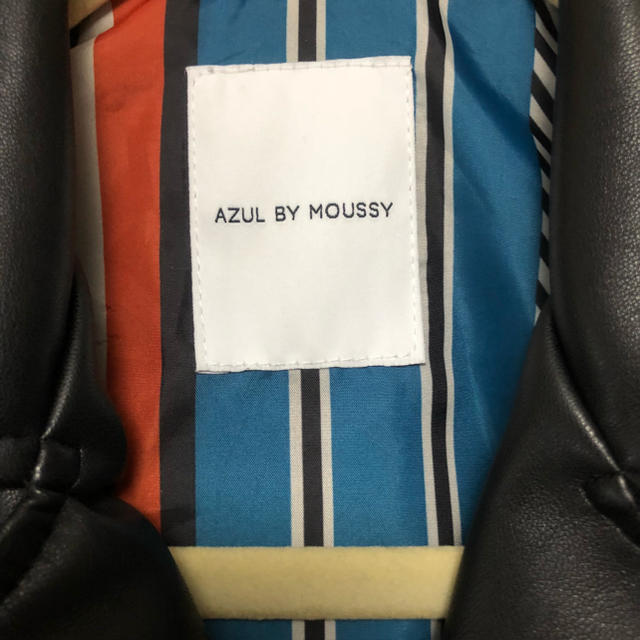 AZUL by moussy(アズールバイマウジー)のAZUL BY MOUSSY / 裏地がおしゃれな合皮ライダースジャケット レディースのジャケット/アウター(ライダースジャケット)の商品写真