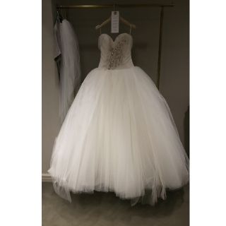 ヴェラウォン(Vera Wang)の【Jun_o様専用】verawang lisa US4(ウェディングドレス)