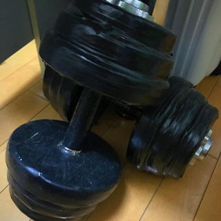 ダンベル 40KG(トレーニング用品)