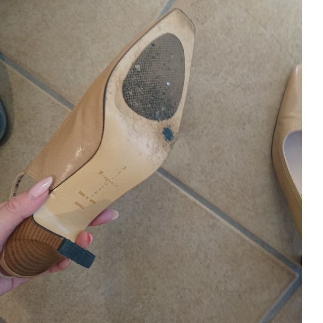 ブティックオオサキ ベージュ パンプス レディースの靴/シューズ(ハイヒール/パンプス)の商品写真