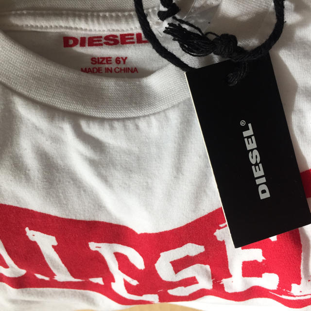 DIESEL(ディーゼル)のdiesel kids 6Y キッズ/ベビー/マタニティのキッズ服男の子用(90cm~)(Tシャツ/カットソー)の商品写真