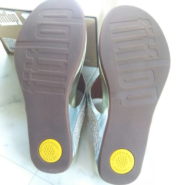 fitflop(フィットフロップ)のフィットフロップ♡バンダマイクロクリスタル サンダル ペールゴールド レディースの靴/シューズ(サンダル)の商品写真