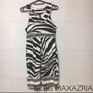 ビーシービージーマックスアズリア(BCBGMAXAZRIA)の新品同様☆BCBGMAXAZRIA(ひざ丈ワンピース)