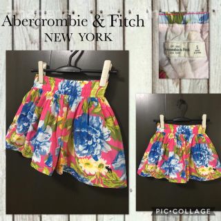 アバクロンビーアンドフィッチ(Abercrombie&Fitch)のアバクロンビー&フィッチ ミニスカート 大花柄 ふんわり 刺繍入 ギャザー 美品(ミニスカート)