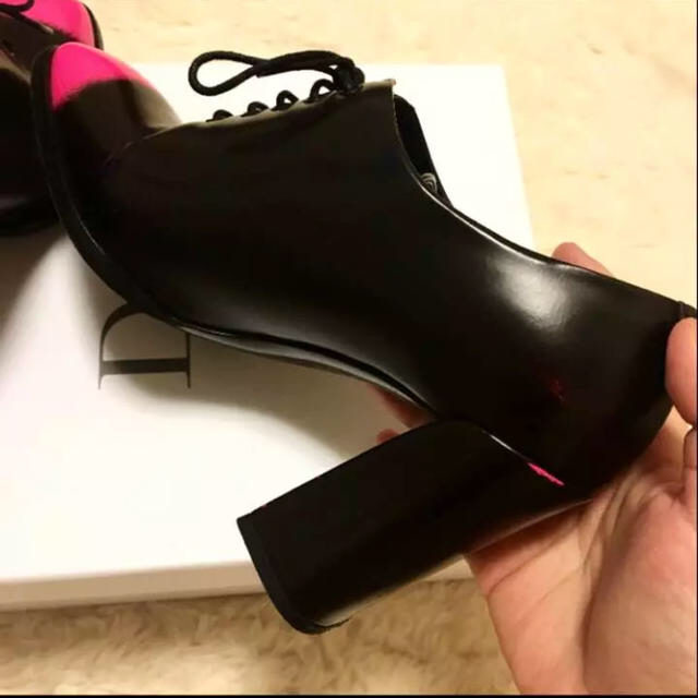 Christian Dior(クリスチャンディオール)のDior レースアップシューズ 正規品 紗栄子ちゃん着用 レディースの靴/シューズ(ブーティ)の商品写真