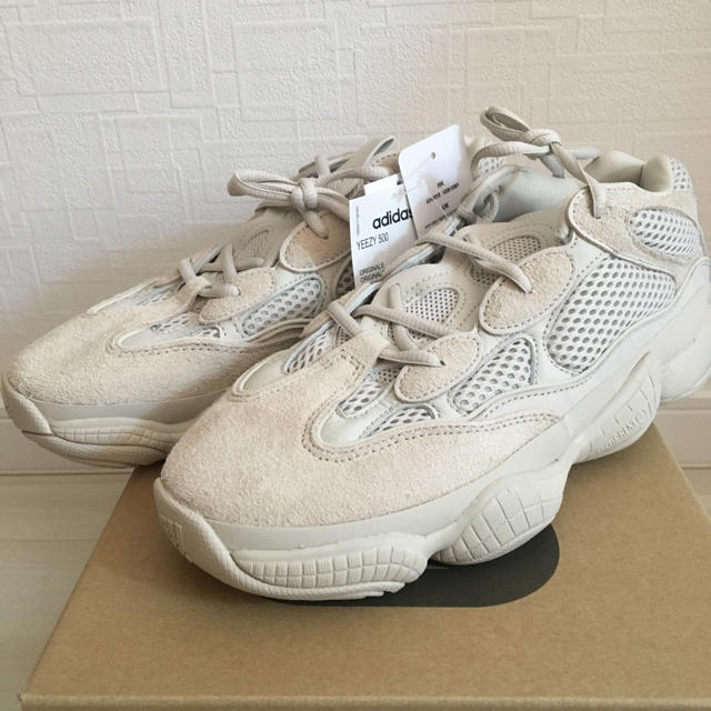 スニーカーyeezy qntm28センチ