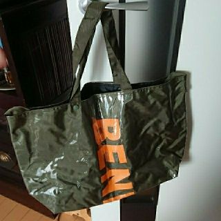 ベネトン(BENETTON)の☆PVCトートバック☆新品・ベネトン(トートバッグ)