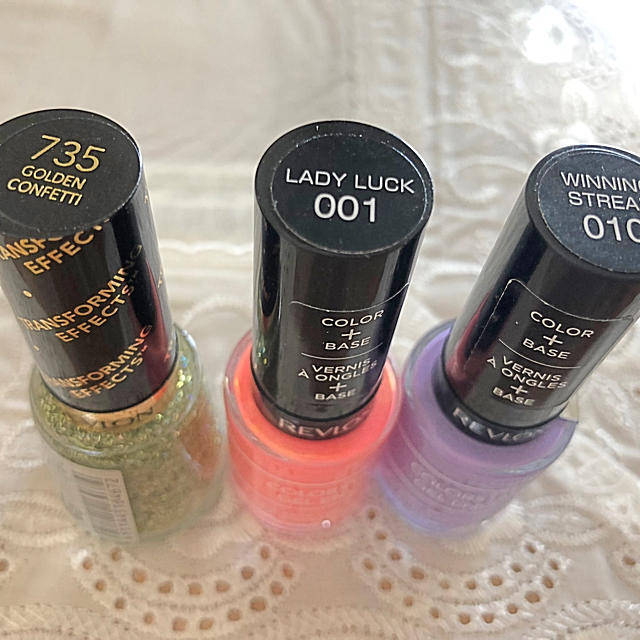 REVLON(レブロン)のレブロン ネイル&トップコート 3点セット✨ コスメ/美容のネイル(ネイルトップコート/ベースコート)の商品写真