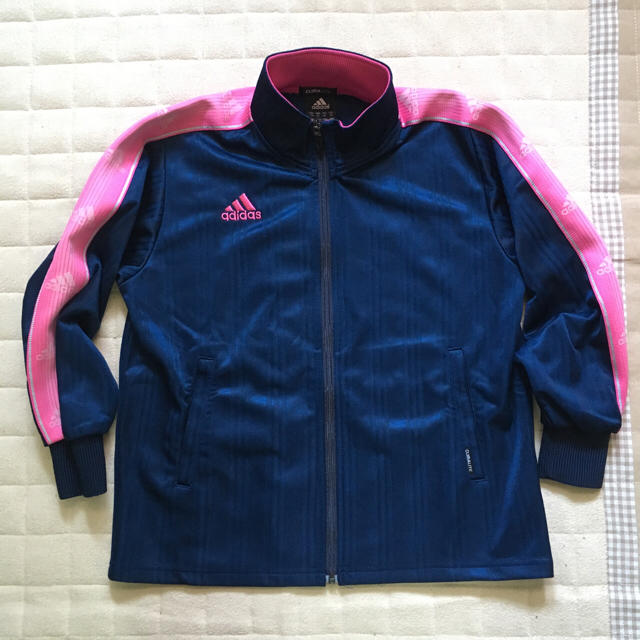 adidas(アディダス)のadidas CLIMALITE ジャージ 上着  サイズ130 キッズ/ベビー/マタニティのキッズ服女の子用(90cm~)(ジャケット/上着)の商品写真