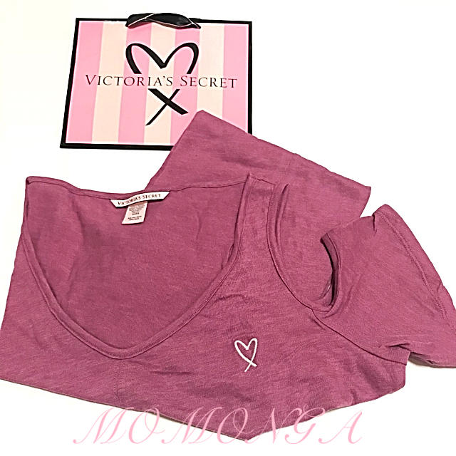 Victoria's Secret(ヴィクトリアズシークレット)の新品 ヴィクトリアシークレット オフショル Tシャツ ピンク ワンピ ロング丈 レディースのルームウェア/パジャマ(ルームウェア)の商品写真