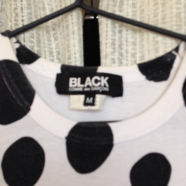 BLACK COMME des GARCONS(ブラックコムデギャルソン)のコムデギャルソン ブラック Tシャツ レディースのトップス(Tシャツ(半袖/袖なし))の商品写真