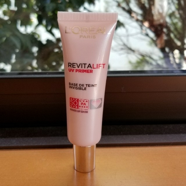 L'Oreal Paris(ロレアルパリ)のロレアルパリ リバイタリフト UVプライマー
 30g 定価2484円 コスメ/美容のベースメイク/化粧品(化粧下地)の商品写真