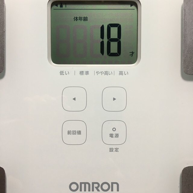 OMRON(オムロン)のOMRON 体重計 スマホ/家電/カメラの生活家電(体重計)の商品写真