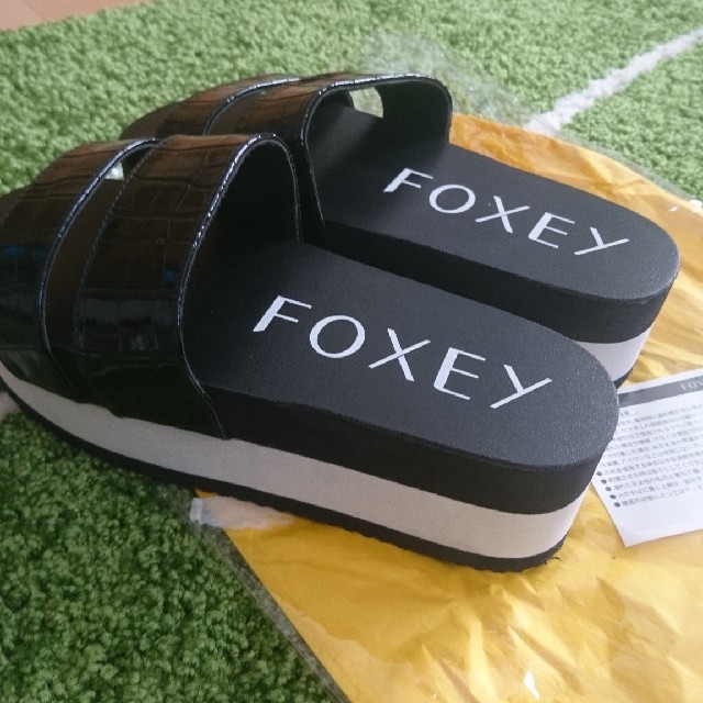 FOXEY(フォクシー)のFOXEY未使用サンダル レディースの靴/シューズ(サンダル)の商品写真