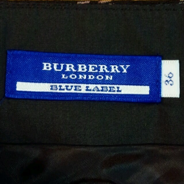 BURBERRY(バーバリー)のバーバリー秋色チェックスカート レディースのスカート(ひざ丈スカート)の商品写真