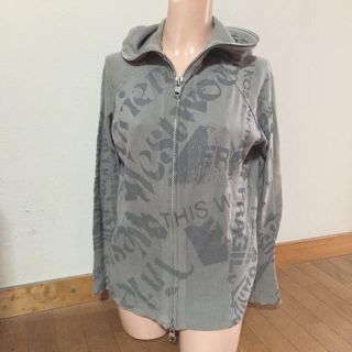 ヴィヴィアンウエストウッド(Vivienne Westwood)のvivienneパーカー(パーカー)