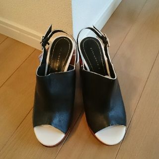 ザラ(ZARA)の新品 ZARA サンダル 36(サンダル)