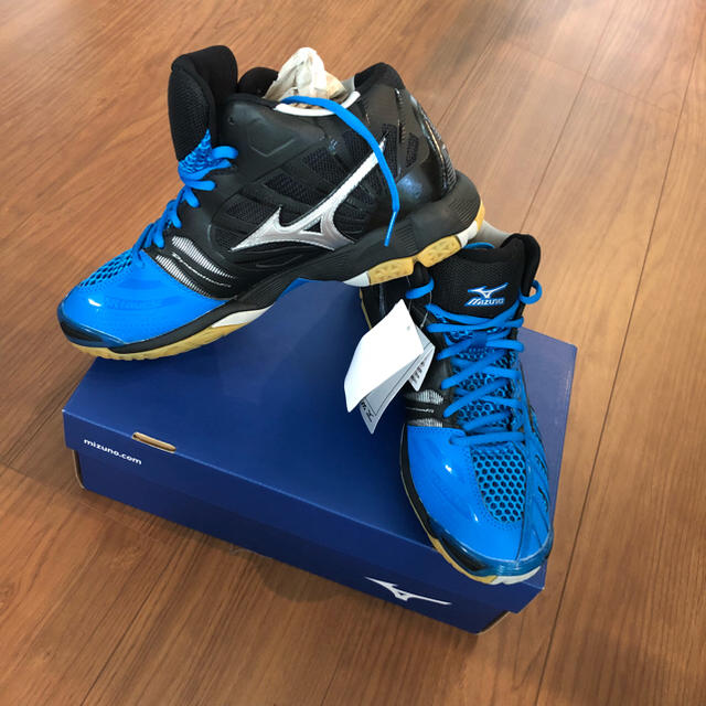 MIZUNO - mizuno バレーボールシューズ ウエーブトルネードの MIZUNO - mizuno バレーボールシューズ ウエーブトルネードの