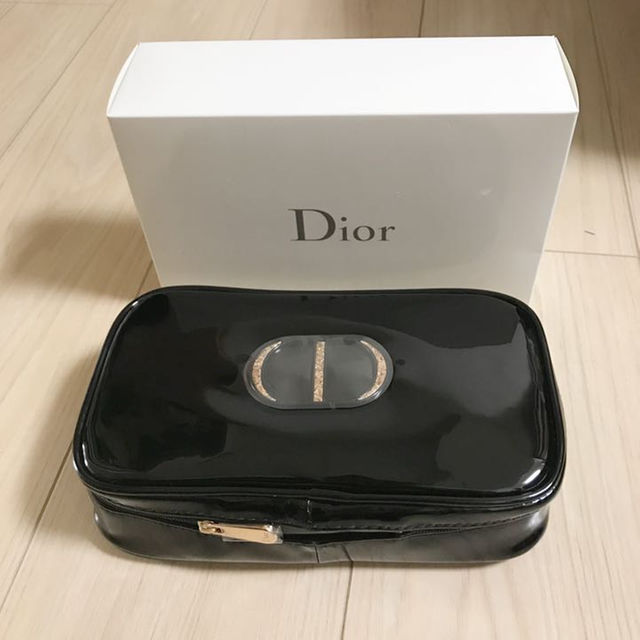 Christian Dior(クリスチャンディオール)の【値下げ！送料込み】非売品！未使用 ディオール ポーチ レディースのバッグ(ボディバッグ/ウエストポーチ)の商品写真