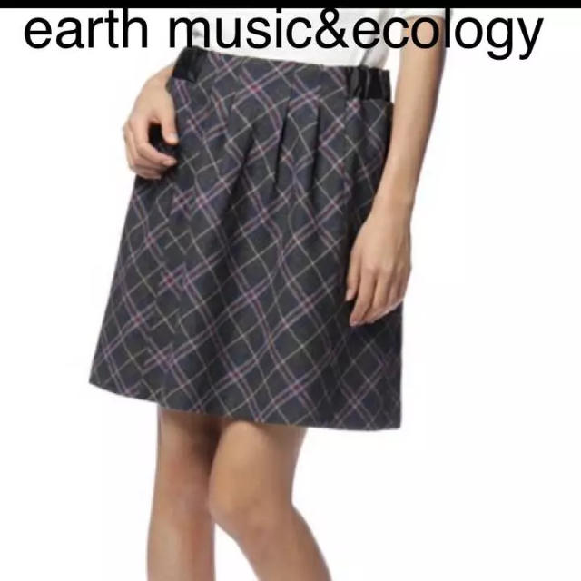 earth music & ecology(アースミュージックアンドエコロジー)のearth ウールチェックスカート レディースのスカート(ひざ丈スカート)の商品写真